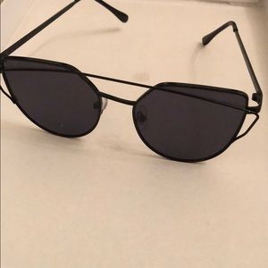Black sun glasses